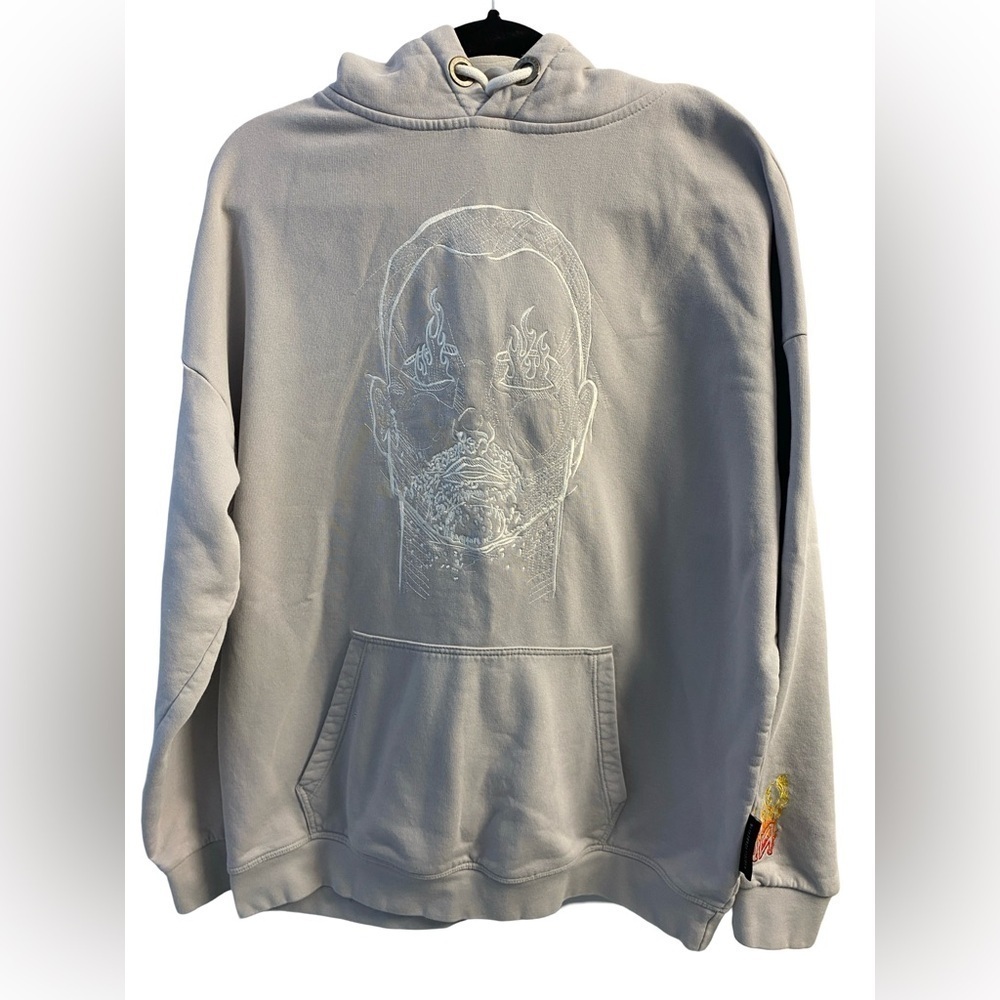 Marcell Von Berlin Hoodie Size XS Pit 26 L27
Flaw Gray Graphic Hoodie Oversized